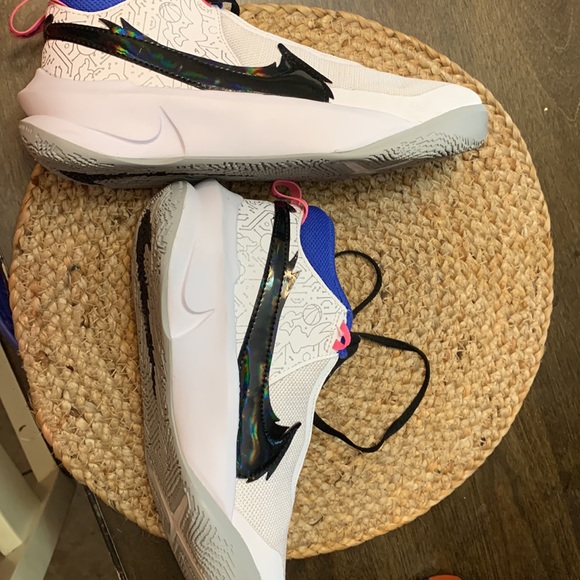 Boys space jam Nikes - Picture 5 of 6